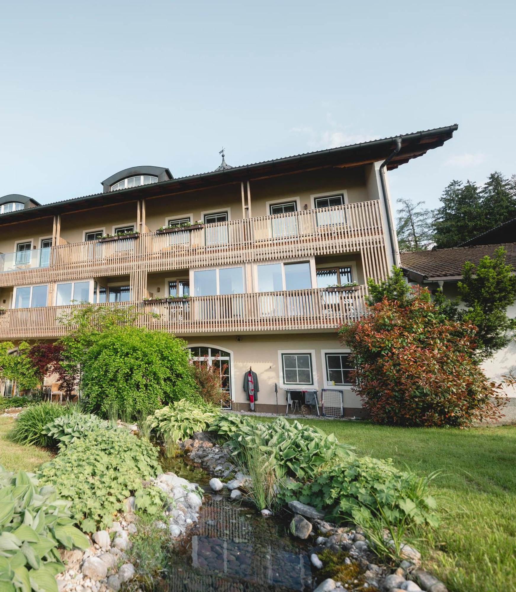Langwies Genussherberge Hallein Exterior photo